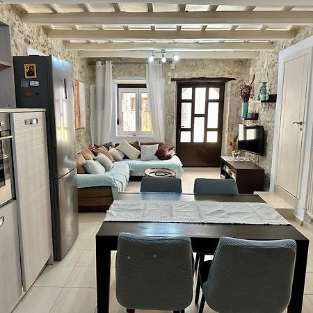 罗希姆诺Casa Joanna公寓 外观 照片